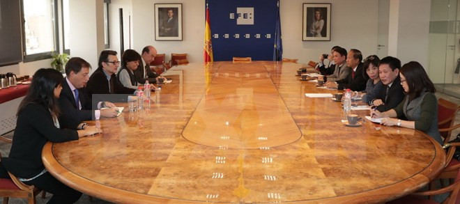 Agencias de noticias de España y Reino Unido reafirman apoyo a VNA en labores periodísticas ảnh 1  Agencias de noticias de España y Reino Unido reafirman apoyo a VNA en labores periodísticas ảnh 1