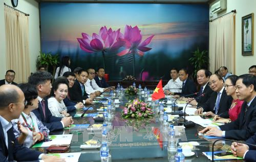 Vietnam aprecia recomendaciones de inversionistas, afirma premier Nguyen Xuan Phuc ảnh 1