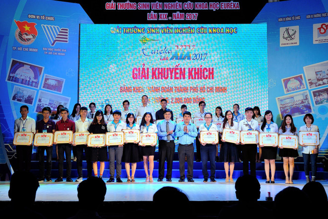 Otorgan premios a estudiantes vietnamitas por sus destacados estudios científicos ảnh 1 Otorgan premios a estudiantes vietnamitas por sus destacados estudios científicos ảnh 1