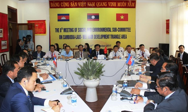 Celebran reuniones de subcomités del Triángulo de Desarrollo Camboya-Laos-Vietnam ảnh 1 Celebran reuniones de subcomités del Triángulo de Desarrollo Camboya-Laos-Vietnam ảnh 1