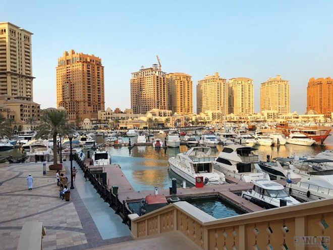 Dirigentes vietnamitas felicitan Día Nacional de Qatar y reelección de premier y vicepremier de Kuwait ảnh 1 Dirigentes vietnamitas felicitan Día Nacional de Qatar y reelección de premier y vicepremier de Kuwait ảnh 1