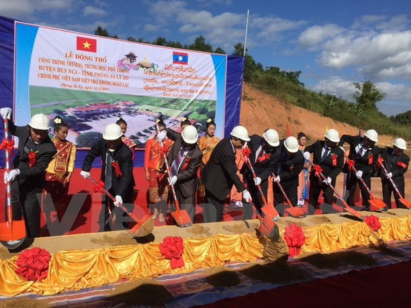 Inician en Laos construcción de escuela financiada por Vietnam ảnh 1 Inician en Laos construcción de escuela financiada por Vietnam ảnh 1