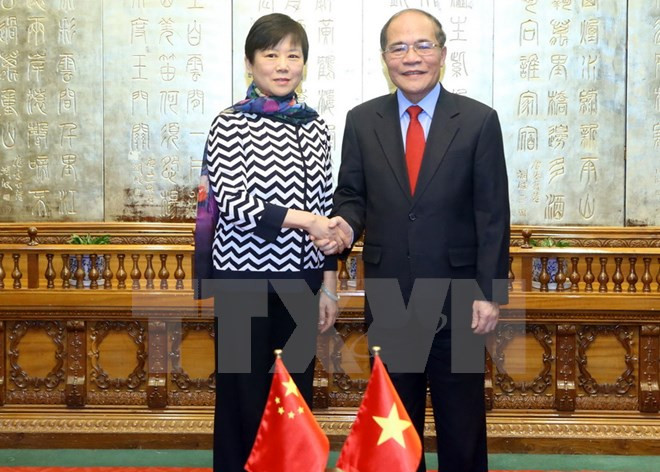 Dirigente parlamentario vietnamita enfatiza conservación de amistad con China ảnh 1 Dirigente parlamentario vietnamita enfatiza conservación de amistad con China ảnh 1