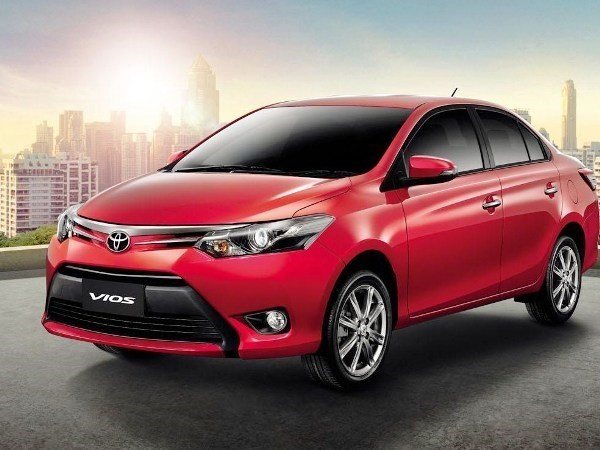 Toyota Vietnam llama a revisión gratuita de miles de autos ảnh 1