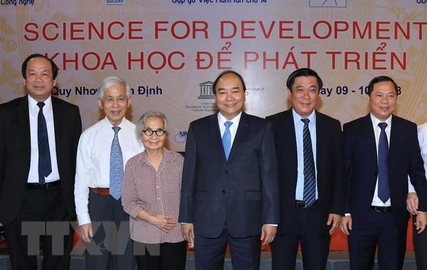 Premier vietnamita destaca la aplicación de avances científicos en desarrollo nacional ảnh 1 Premier vietnamita destaca la aplicación de avances científicos en desarrollo nacional ảnh 1