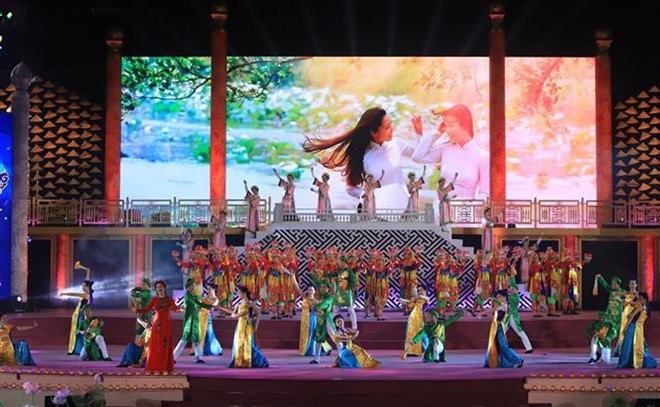 Concluye con éxito Festival Hue 2018 ảnh 3 Concluye con éxito Festival Hue 2018 ảnh 3