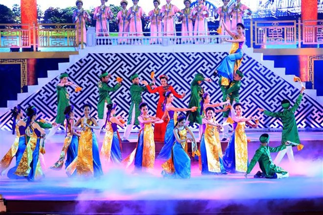 Concluye con éxito Festival Hue 2018 ảnh 2 Concluye con éxito Festival Hue 2018 ảnh 2