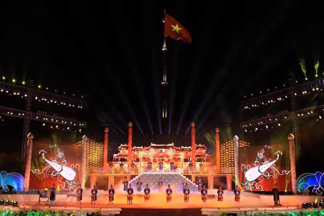Festival Hue 2018 atrae a un millón 200 mil concurrentes ảnh 1 Festival Hue 2018 atrae a un millón 200 mil concurrentes ảnh 1