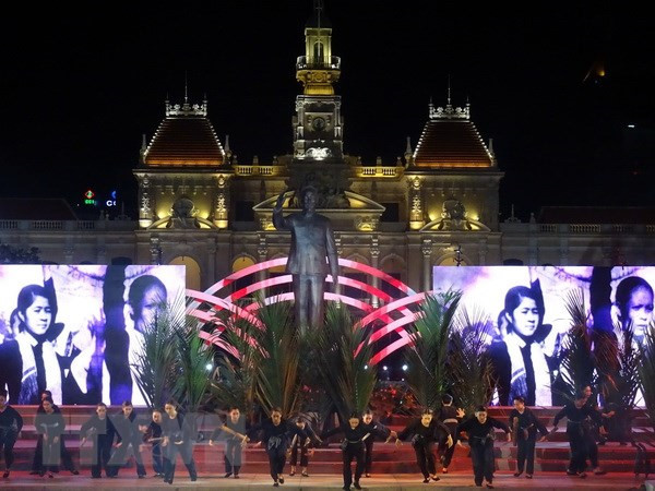 Ciudad Ho Chi Minh celebra Día de Liberación del Sur ảnh 1