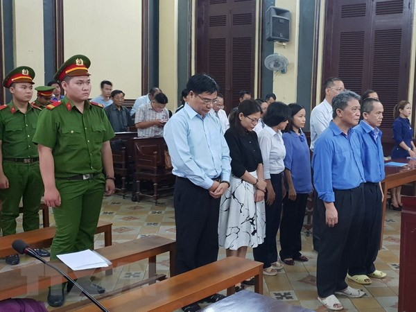 Exdirectivo de Trust Bank condenado a prisión por violaciones en concesión de crédito ảnh 1 Exdirectivo de Trust Bank condenado a prisión por violaciones en concesión de crédito ảnh 1