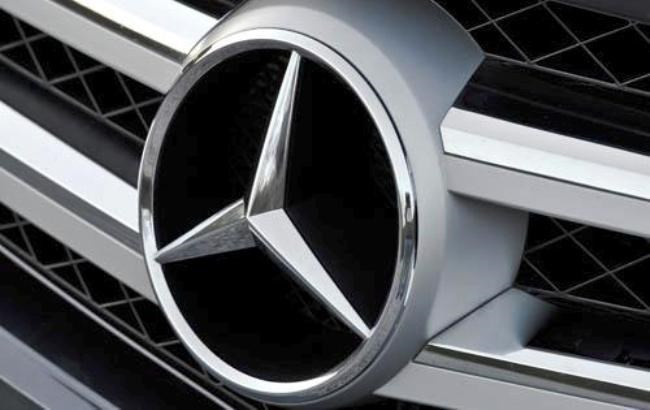Mercedes-Benz Vietnam llama a revisión de casi siete mil autos de lujo ảnh 1 Mercedes-Benz Vietnam llama a revisión de casi siete mil autos de lujo ảnh 1