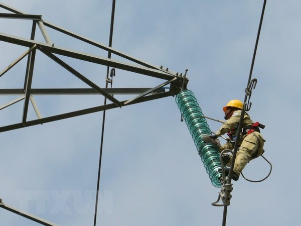 Hanoi trabaja para garantizar el suministro de energía durante el verano ảnh 1 Hanoi trabaja para garantizar el suministro de energía durante el verano ảnh 1