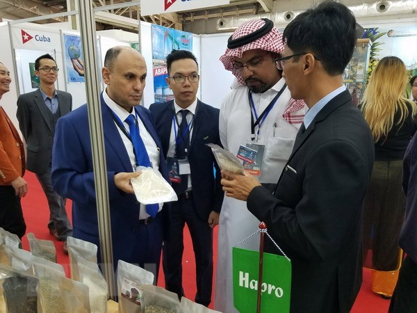 Productos de Vietnam captan interés en feria internacional en Argelia ảnh 1 Productos de Vietnam captan interés en feria internacional en Argelia ảnh 1