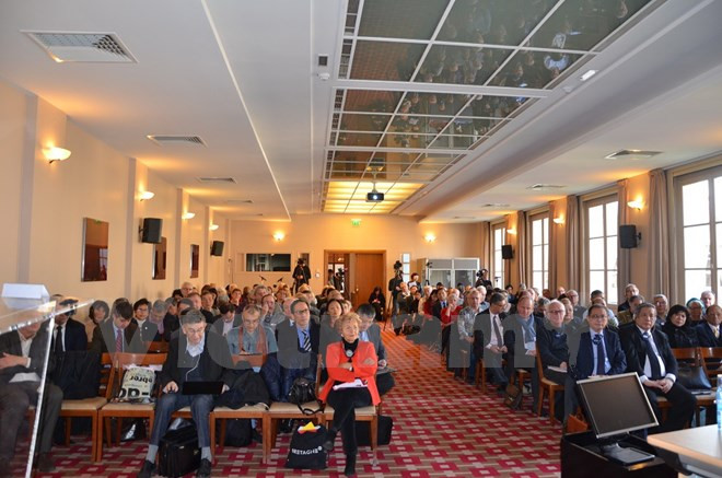 Expertos europeos estudian acerca del XII Congreso del PCV ảnh 1