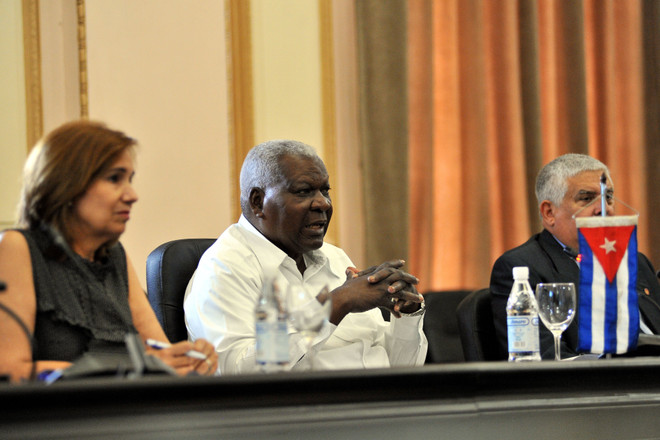 Parlamentos vietnamita y cubano reiteran disposición de fortalecer cooperación ảnh 4