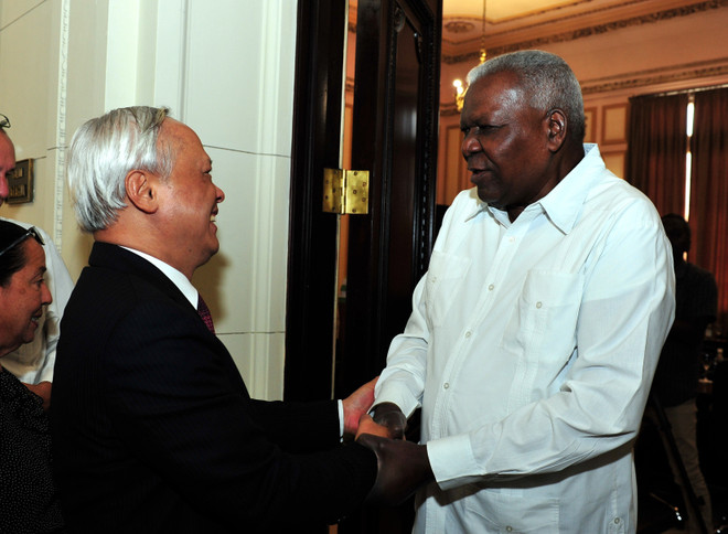 Parlamentos vietnamita y cubano reiteran disposición de fortalecer cooperación ảnh 1