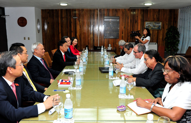 Parlamentos vietnamita y cubano reiteran disposición de fortalecer cooperación ảnh 6 Parlamentos vietnamita y cubano reiteran disposición de fortalecer cooperación ảnh 6