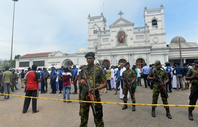 Transmiten líderes vietnamitas condolencias por mortales ataques con bombas en Sri Lanka ảnh 1 Transmiten líderes vietnamitas condolencias por mortales ataques con bombas en Sri Lanka ảnh 1