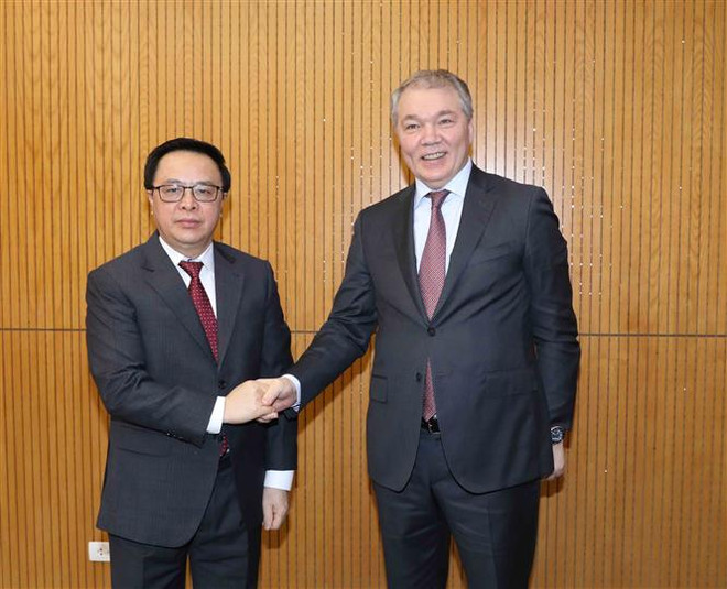 Fortalecen nexos entre Partidos Comunistas de Vietnam y Rusia ảnh 1 Fortalecen nexos entre Partidos Comunistas de Vietnam y Rusia ảnh 1