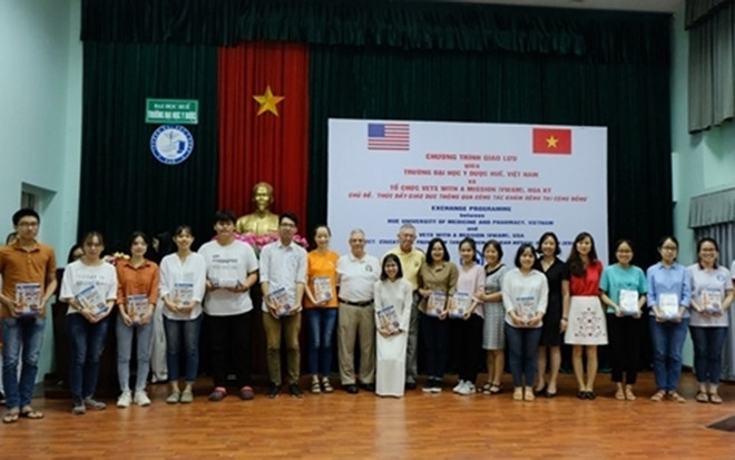 Veteranos de EE.UU. ofrecen atención médica en Vietnam a víctimas del Agente Naranja ảnh 1 Veteranos de EE.UU. ofrecen atención médica en Vietnam a víctimas del Agente Naranja ảnh 1