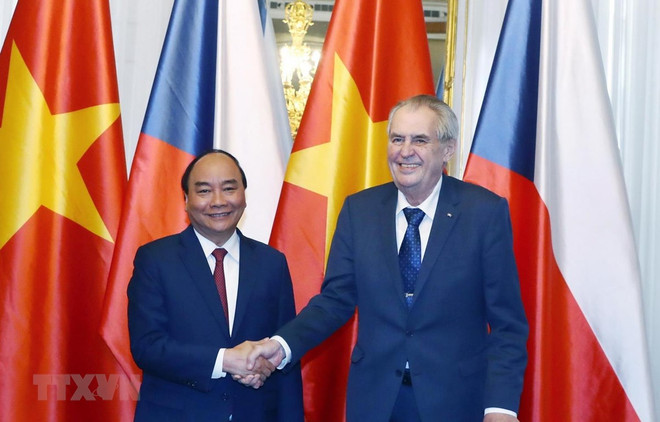 Opiniones públicas checas aplauden resultados de visita del premier vietnamita ảnh 1 Opiniones públicas checas aplauden resultados de visita del premier vietnamita ảnh 1