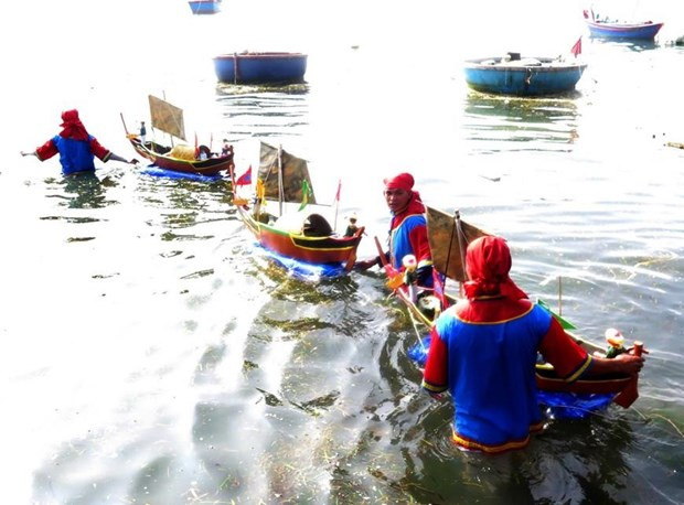 Ceremonia en honor a soldados de flotilla marina Hoang Sa en Quang Ngai ảnh 1 Ceremonia en honor a soldados de flotilla marina Hoang Sa en Quang Ngai ảnh 1
