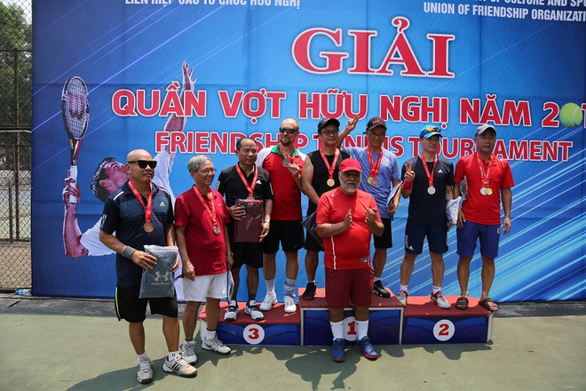 Hanoi busca fomentar solidaridad internacional a través de torneo de amistad ảnh 1 Hanoi busca fomentar solidaridad internacional a través de torneo de amistad ảnh 1