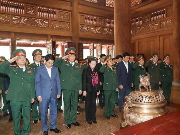 Presidenta del Parlamento rinde homenaje al Presidente Ho Chi Minh en zona K9 ảnh 1 Presidenta del Parlamento rinde homenaje al Presidente Ho Chi Minh en zona K9 ảnh 1