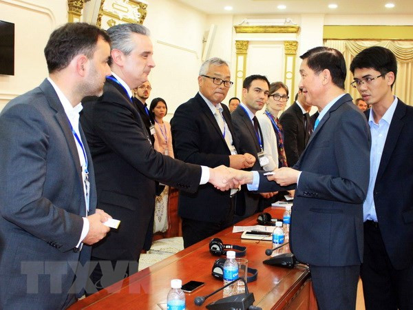 Ciudad Ho Chi Minh y empresas francesas buscan mejorar sistema de transporte urbano ảnh 1 Ciudad Ho Chi Minh y empresas francesas buscan mejorar sistema de transporte urbano ảnh 1