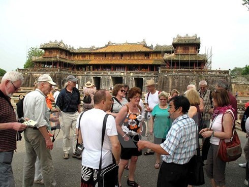 Ciudad Imperial de Hue registra alta llegada de turistas en primeros meses del año ảnh 1 Ciudad Imperial de Hue registra alta llegada de turistas en primeros meses del año ảnh 1