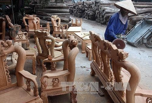 Presentan productos vietnamitas en feria internacional de muebles en Singapur ảnh 1