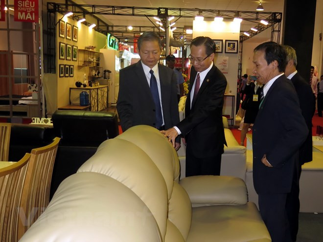 Inauguran en Ciudad Ho Chi Minh novena feria internacional de productos madereros ảnh 1 Inauguran en Ciudad Ho Chi Minh novena feria internacional de productos madereros ảnh 1