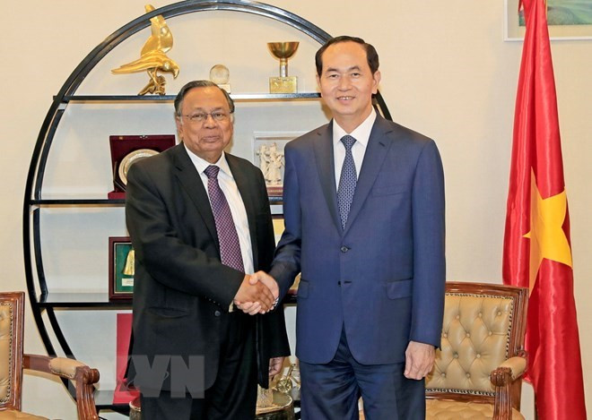 Presidente de Vietnam inicia sus primeras actividades en Bangladesh ảnh 1 Presidente de Vietnam inicia sus primeras actividades en Bangladesh ảnh 1