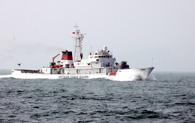 Barco de la guardia costera de China visita ciudad de Vietnam ảnh 1 Barco de la guardia costera de China visita ciudad de Vietnam ảnh 1