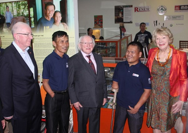 Irlanda presta atención especial a remoción de bombas en Vietnam ảnh 1 Irlanda presta atención especial a remoción de bombas en Vietnam ảnh 1