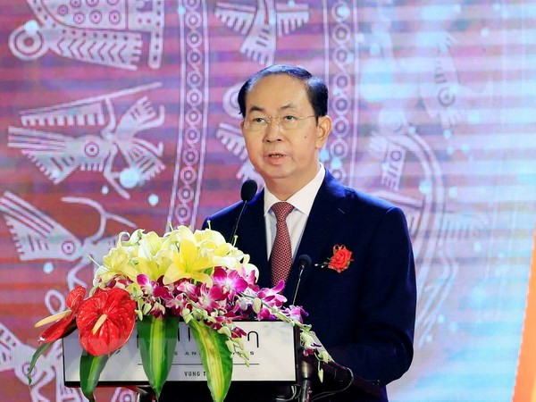 Cuidar a personas con contribuciones revolucionarias es una tarea permanente, afirma Presidente de Vietnam ảnh 1 Cuidar a personas con contribuciones revolucionarias es una tarea permanente, afirma Presidente de Vietnam ảnh 1