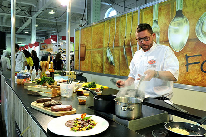 Inauguran exposición de alimentos de Asia en Singapur ảnh 1 Inauguran exposición de alimentos de Asia en Singapur ảnh 1