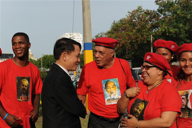 Honran al Presidente Ho Chi Minh en República Dominicana ảnh 1 Honran al Presidente Ho Chi Minh en República Dominicana ảnh 1