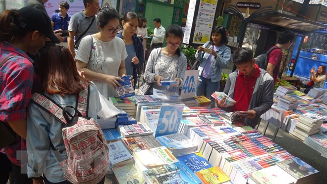 Calle de Libros en Ciudad Ho Chi Minh reporta aumento de ingresos en primer semestre ảnh 1 Calle de Libros en Ciudad Ho Chi Minh reporta aumento de ingresos en primer semestre ảnh 1