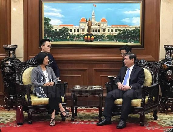 Ciudad vietnamita aspira a cooperar con Canadá en banca y urbes inteligentes ảnh 1 Ciudad vietnamita aspira a cooperar con Canadá en banca y urbes inteligentes ảnh 1