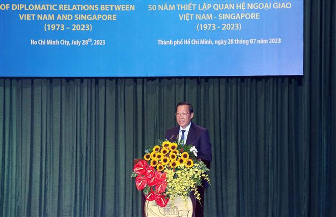 Celebran 50 aniversario de nexos Vietnam-Singapur en Ciudad Ho Chi Minh ảnh 2 Celebran 50 aniversario de nexos Vietnam-Singapur en Ciudad Ho Chi Minh ảnh 2