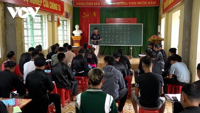 Preservan la escritura Nom de los Dao ảnh 1 Preservan la escritura Nom de los Dao ảnh 1