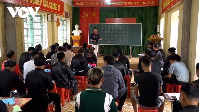 Preservan la escritura Nom de los Dao ảnh 1 Preservan la escritura Nom de los Dao ảnh 1