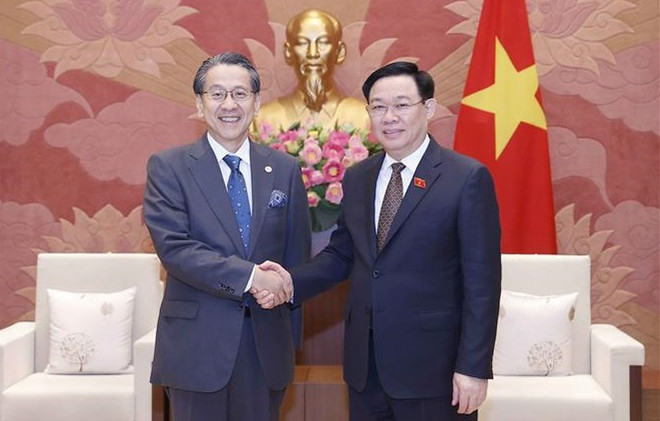 Titular parlamentario vietnamita recibe a asesor especial del Gobierno de Japón ảnh 1 Titular parlamentario vietnamita recibe a asesor especial del Gobierno de Japón ảnh 1