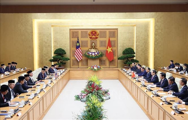 Premieres de Vietnam y Malasia elogian el desarrollo fructífero de nexos bilaterales ảnh 2 Premieres de Vietnam y Malasia elogian el desarrollo fructífero de nexos bilaterales ảnh 2