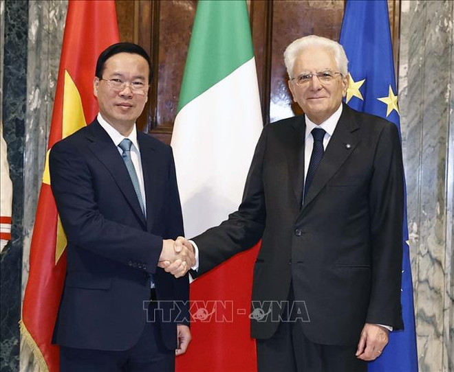 Efectúan ceremonia oficial de bienvenida al presidente vietnamita en Italia ảnh 2 Efectúan ceremonia oficial de bienvenida al presidente vietnamita en Italia ảnh 2