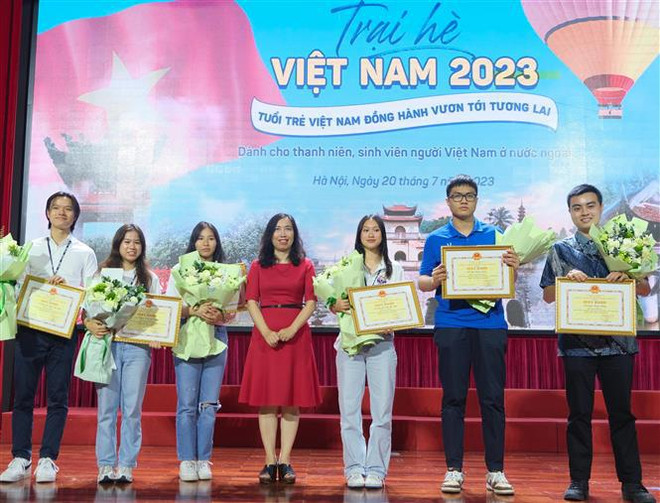 Campamento Veraniego de Vietnam 2023 conecta a jóvenes vietnamitas en el extranjero ảnh 2 Campamento Veraniego de Vietnam 2023 conecta a jóvenes vietnamitas en el extranjero ảnh 2