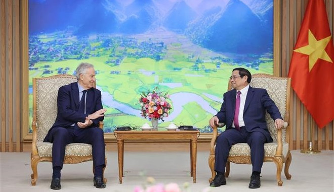 Premier vietnamita sugiere apoyo de Tony Blair en transformación digital ảnh 2