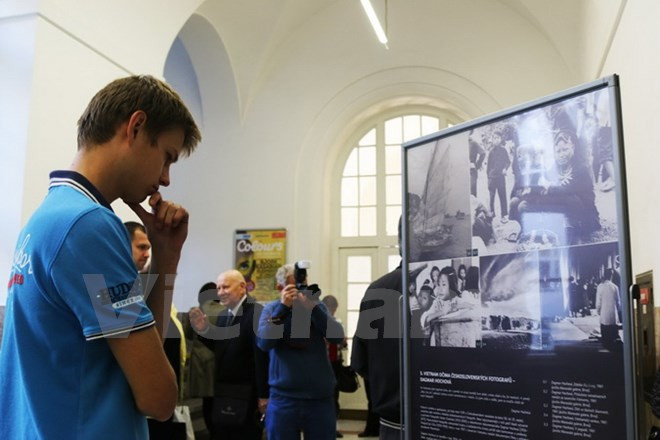 Presentan al público checo logros de vietnamología ảnh 1