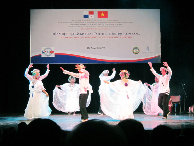 Velada de danza saluda relaciones diplomáticas Vietnam- Panamá ảnh 1 Velada de danza saluda relaciones diplomáticas Vietnam- Panamá ảnh 1